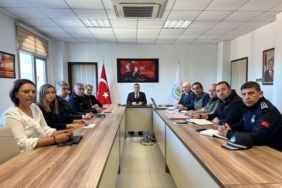 Burhaniye’ de sokak hayvanları değerlendirme Toplantısı yapıldı