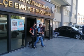 Komşuları olan baba ve kızını öldüren anne ile oğluna toplam 85 yıl hapis