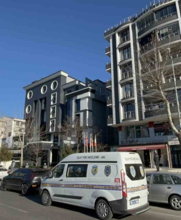 Tekirdağ’da 5. kattan düşen vatandaş hayatını kaybetti