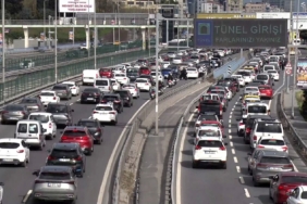 Bayramın ikinci gününde İstanbul’da trafik yoğunluğu yaşanıyor