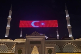 Kadir Gecesi’nde Büyük Çamlıca Camii doldu taştı