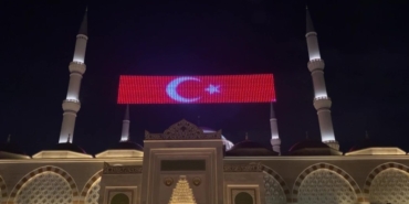 Kadir Gecesi’nde Büyük Çamlıca Camii doldu taştı