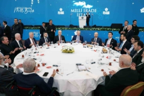 Cumhurbaşkanı Erdoğan: "Cumhuriyeti kurmakla övünen bir partinin genel başkanı çıkıyor resmen siyasi mandacılık talep ediyor"