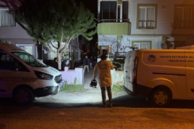 Yemek getiren komşuları haber alamadı, evde cansız bedeni bulundu