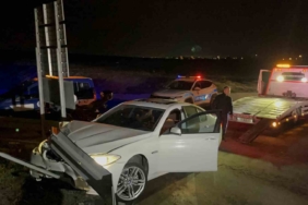 Polisten kaçarken kaza yaptı, paylaşımı dikkat çekti: "Alkollüyken araç kullanmayın, polisten kaçmayın"