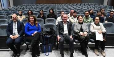 Mimar öğrenciler Karacabey Belediyesi binasını tasarlayacak