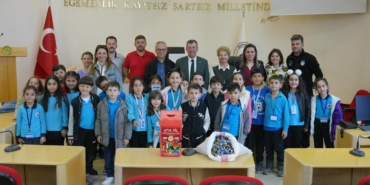 Burhaniyeli miniklerden örnek çevre duyarlılığı