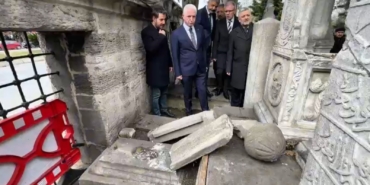 İstanbul Valisi Davut Gül, Şehzadebaşı Camii ve haziresinde incelemelerde bulundu