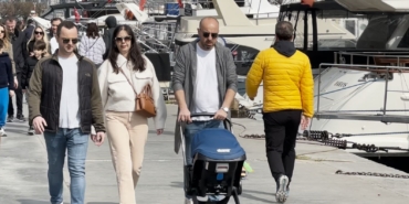 Güneşli havayı fırsat bilen vatandaşlar bayramın ilk gününde Bebek sahiline akın etti