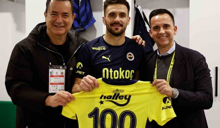 Fenerbahçe’den derbi öncesi gollü galibiyet