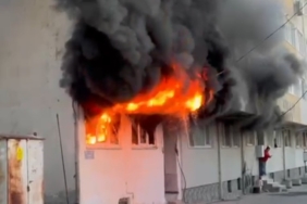 Gelibolu’da alevlere teslim olan ev kullanılamaz hale geldi