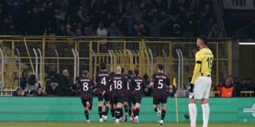 UEFA Avrupa Ligi: Fenerbahçe: 1 - Rangers: 2 (İlk yarı)