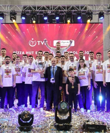Gebze’nin "efeleri" kupasına kavuştu
