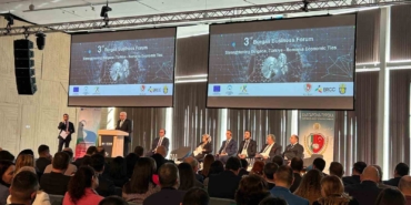 Türkiye, Bulgaristan ve Romanya iş dünyası Burgaz’da işbirliğini konuştu