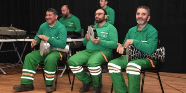 Temizlik işçileri kurdukları orkestra ile konser verecek