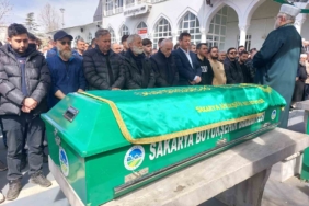 Duvarın altında kalarak hayatın kaybeden taekwondo hocası, son yolculuğuna uğurlandı