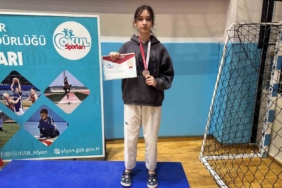 Tekwonda’da Balıkesirli İpek Türkiye Şampiyonası’na katılmaya hak kazandı