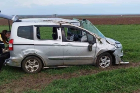 Tekirdağ’da hafif ticari araç takla attı: 4 yaralı