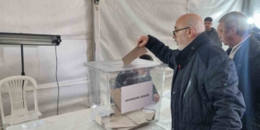 CHP’nin Cumhurbaşkanlığı adaylığı ön seçiminde oy kullanma işlemi başladı