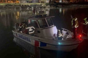 İntihar girişiminde bulunan genç kadını jandarma engelledi