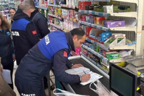 Gemlik’te marketlere denetim: 25 tarihi geçmiş ürün tespit edildi