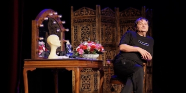 Armağan Çağlayan "Seyfi Bey" ile sahneye çıkıyor