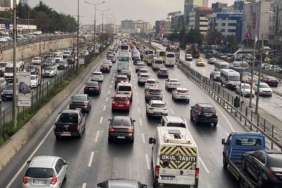 Anadolu Yakası’nda haftanın son iş gününde trafik yoğunluğu yaşandı