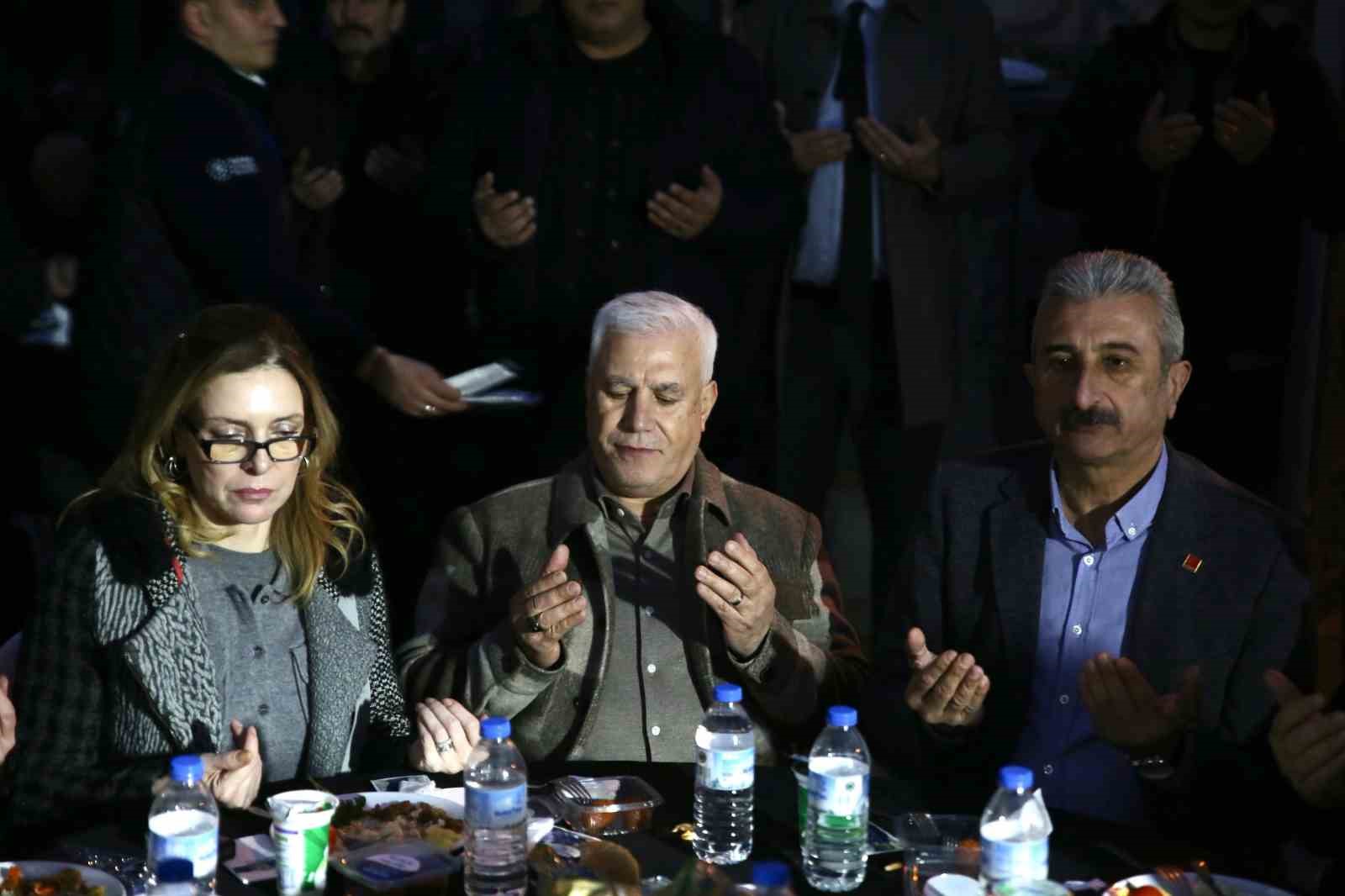 Atıcılar’da 1500 kişilik iftar sofrası