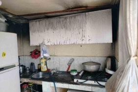 Erdek’te bir ev alevlere teslim oldu