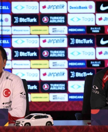 Vincenzo Montella: "Ne yapması gerektiğini bilen bir takıma karşı oynayacağız"