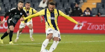 Fenerbahçe teknik heyetinden Cenk Tosun kararı