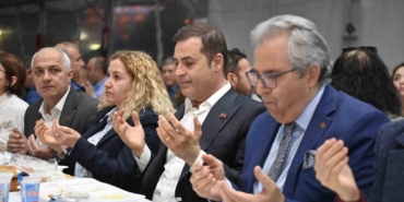 Başkan Akın, Bandırmalılarla iftarda buluştu