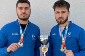 Sakarya Büyükşehir’in karatecileri Manisa’da şampiyon oldu