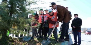 Orhaneli’nde 500 fidan toprakla buluştu