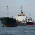 Çanakkale Boğazı’nda karaya oturan tanker kurtarıldı