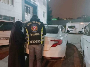 Ters yönde ilerleyen kadın sürücüye 9 bin 267 TL trafik idari para cezası