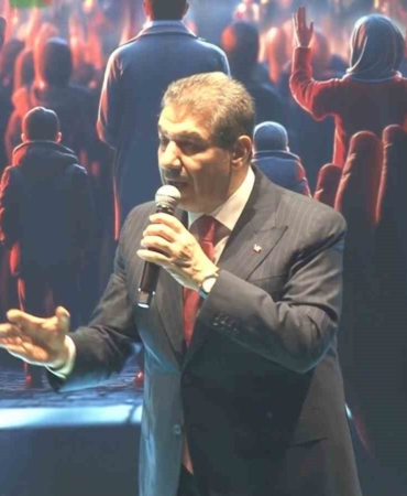 Esenler Belediye Başkanı Tevfik Göksu, Kadir Gecesi’nde "10 Bin Hatim, 100 Bin Dua" programında konuştu