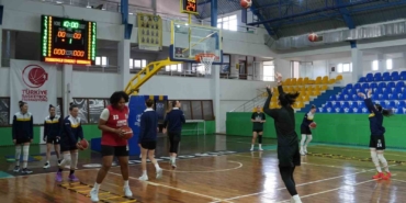 Namağlup kadın basketbolcular, 8 Mart Dünya Kadınlar Günü’nde şampiyonluk için sahada
