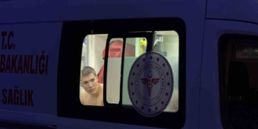 Rüzgarın alabora ettiği kanodan düşen 8 kişiden 7’si bulundu, 1 kişi kayıp