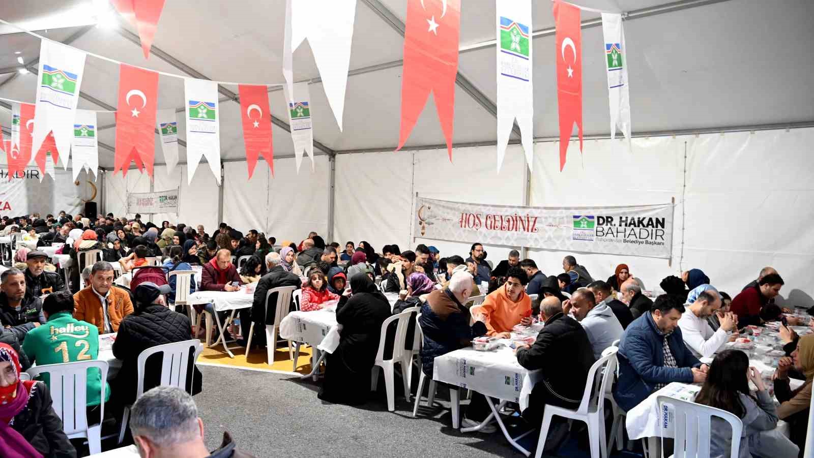 Bahçelievler Belediyesi Ramazan ayı boyunca sosyal yardım ve etkinlik programları düzenledi