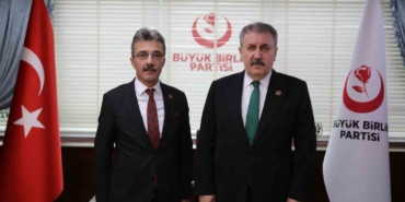 Başkan Dinç, Muhsin Yazıcıoğlu ve yol arkadaşları için düzenlenen anma programına katıldı