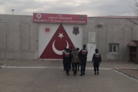 Edremit’te uyuşturucu operasyonu: 2 tutuklama