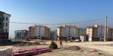 Kepçe operatörü ana doğal gaz hattını patlattı