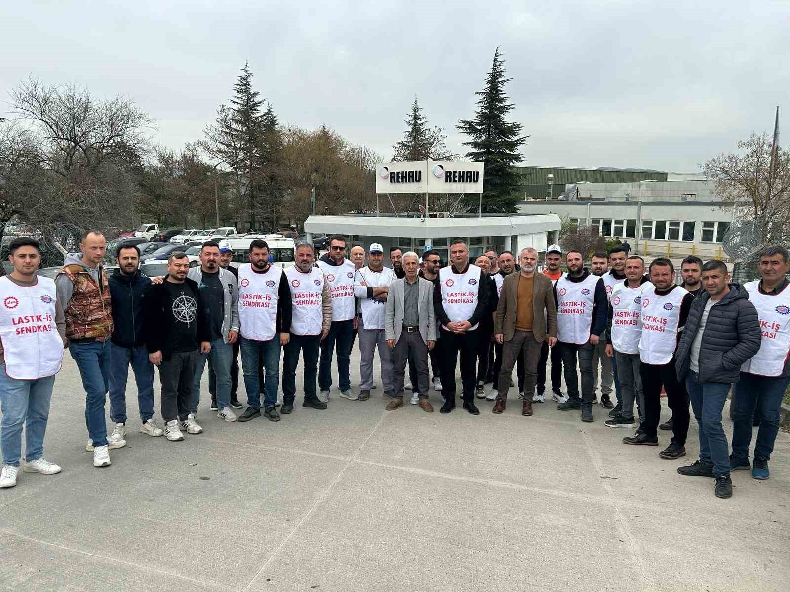 Fabrika işçilerinden yüzde 15’lik zamma tepki