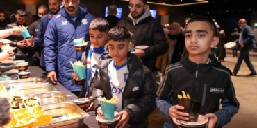 İskoç ekibi Rangers, stadyumda iftar organizasyonu düzenledi
