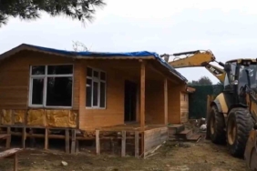 Çanakkale’de 12 kaçak yapının yıkımı gerçekleştirildi