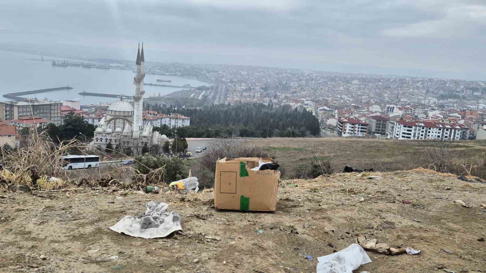 Çırçır Tepesi çöplüğe döndü
