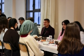 Bilecik İl Milli Eğitim Müdürü Şimşek, iftarda öğrencilerle bir araya geldi