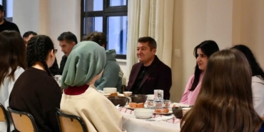 Bilecik İl Milli Eğitim Müdürü Şimşek, iftarda öğrencilerle bir araya geldi