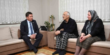 Başkan Aydın’dan iftar sonrası ev ziyaretleri